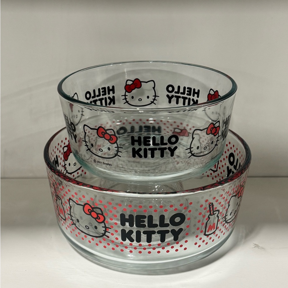 Pyrex Hello Kitty 7 & 4 Cup Glass Storage Bowls 7201 7203 NOS